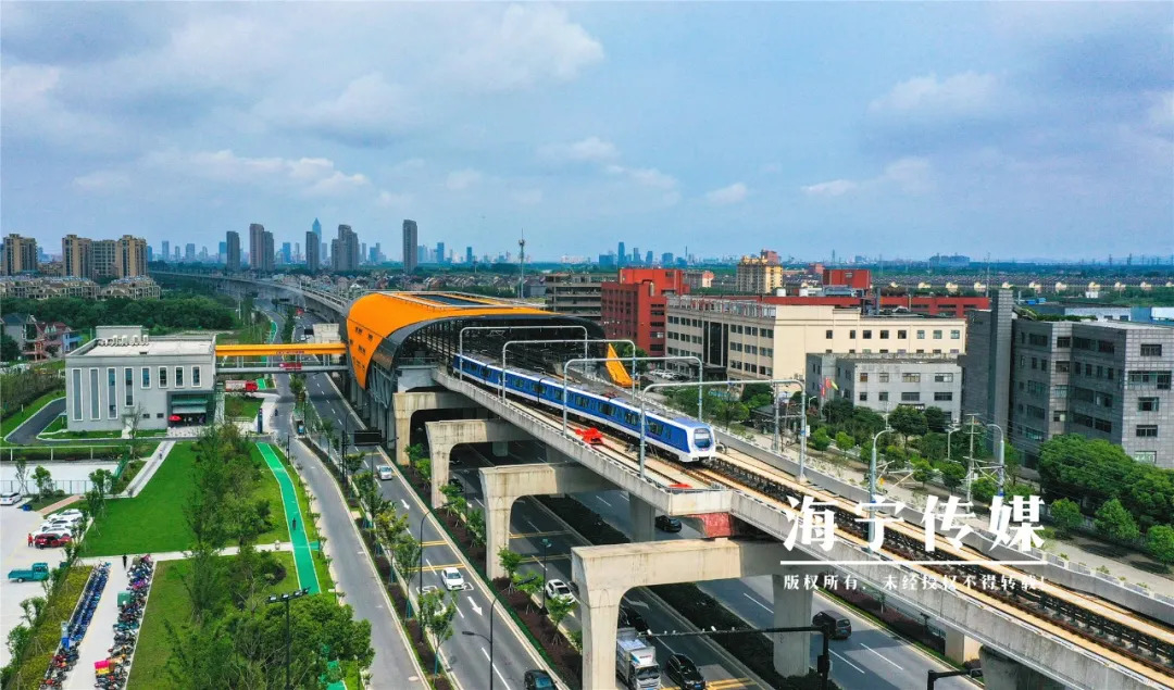 单日破7万人次 杭海城铁客流量再创高峰